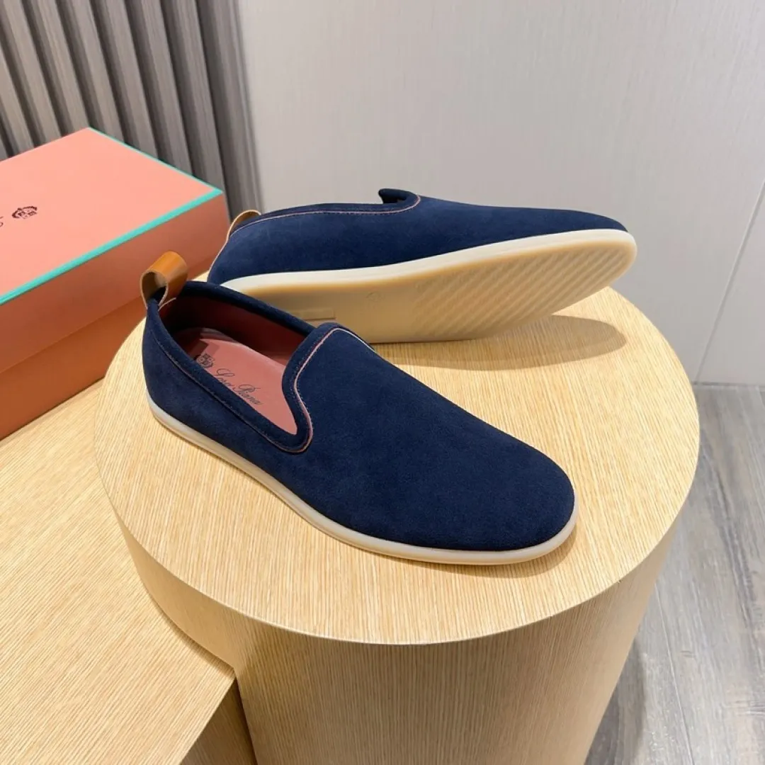 Men's shoes 400💰[loro piana] 2025 new moccasins, popular casual sneakers for street men. The shoes are made of first-layer suede leather uppers with rubber soles, a classic. The complex craftsmanship and meticulous structure make the shoes light and soft, allowing you to walk comfortably and freely. Perfect for summer wear. Yardage: 38-45.